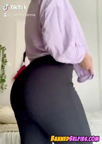 7453946