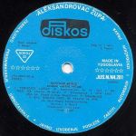 [Slika: 121032320_jpg3.jpg]