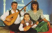 [Slika: 112081827_Senada_i_Halil_-_2009.jpg]