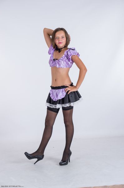 [Image: 112742399_32097981_Silver-Starlets_Nika-...-1-150.jpg]