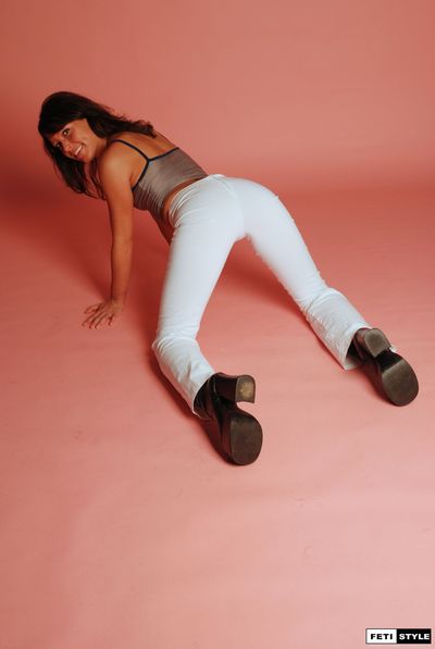 [Image: 112977600_Fetistyle_Janina_780.jpg]