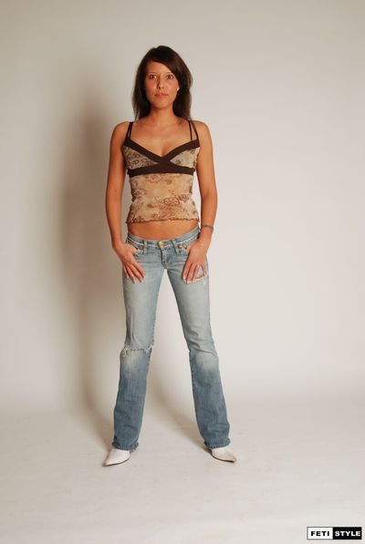 [Image: 112977735_Fetistyle_Janina_003.jpg]