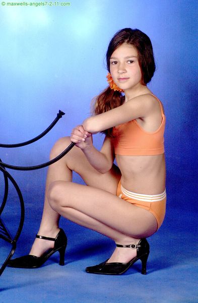 [Image: 118281085_Ma7211-019-116.jpg]