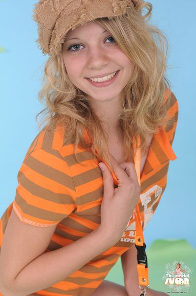 [Image: 118281178_Sugar-022-035.jpg]