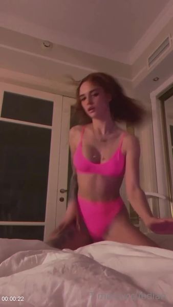 [Image: 118312784_Webcam_Solo_Private_Show_Vids_323.jpg]