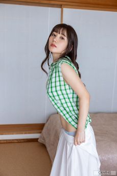 [Graphis, 五日市芽依] 2025-12-12 Mei Itsukaichi – Limited Edition