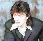 [Slika: 119390137_2002_aa1.jpg]