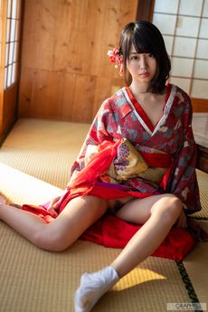 [Graphis, 羽咲みはる＆春宮すず] Usa Miharu＆Suzu Harumiya – Limited Edition