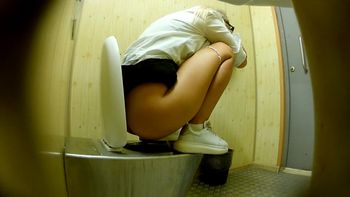 [Image: 119883988_Elit_spy_280.avi_snapshot_00.17.709.jpg]