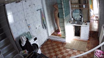 [Image: 119912228_Spy_595.avi_snapshot_02.19.840.jpg]