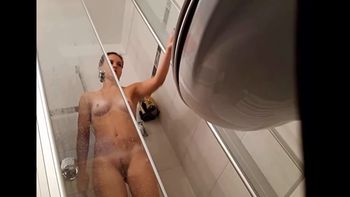 [Image: 119912311_Elit_spy_085.avi_snapshot_01.51.690.jpg]