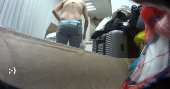 [Image: 119937255_Spy_651.avi_snapshot_04.36.371.jpg]