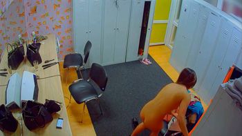 [Image: 119937506_Spy_661.avi_snapshot_17.42.703.jpg]