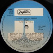 [Slika: 120091308_Omot_5.jpg]