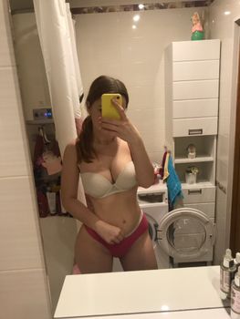 [Image: 120395409_30.jpg]