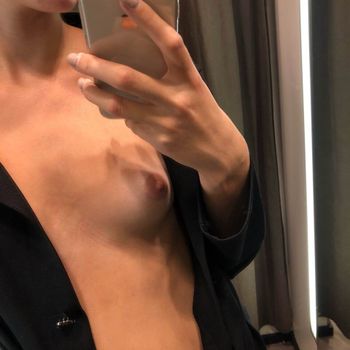 [Image: 120481352_2.jpg]