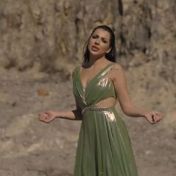 [Slika: 121123370_Nikolina.jpeg]