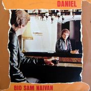 [Slika: 121128508_1982_a.jpg]