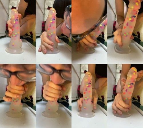 [Image: 121913732_0835_TM_Head_Vid_Using_Dildo.jpg]