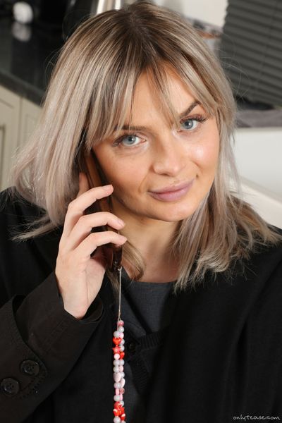 [Image: 128459189_0008.jpg]