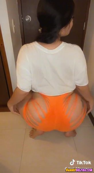 Skyler – Shy Hot Tease Young Girl On Tiktok