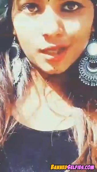 Cali – Horny College Girl Selfshot On Tiktok
