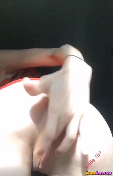 Charlize – Highschool Girl Talked Into Nude Selfie By Complete Stranger
