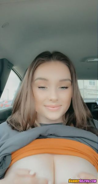 Claire – Banned Nude Tease 20 Years Old On Tiktok