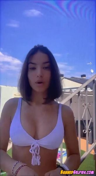 Clara – Nude Tiktok Selfie 1