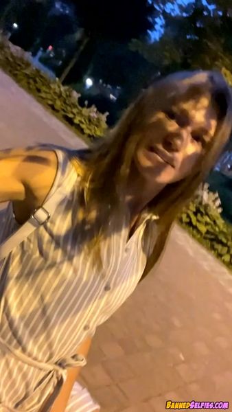 Marie – Teen Girl Teases Perfect Body