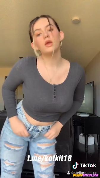 Priscilla – 21 Year Old College Girl Nude On Instagram