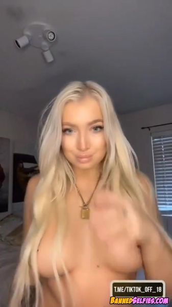 Madison – Epic 22 Years Old Cheerleader Babe Nude Selfie