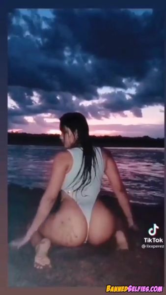 Mariana – Banned Tease 19 Years Old On Tiktok